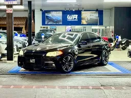 BMW 528i