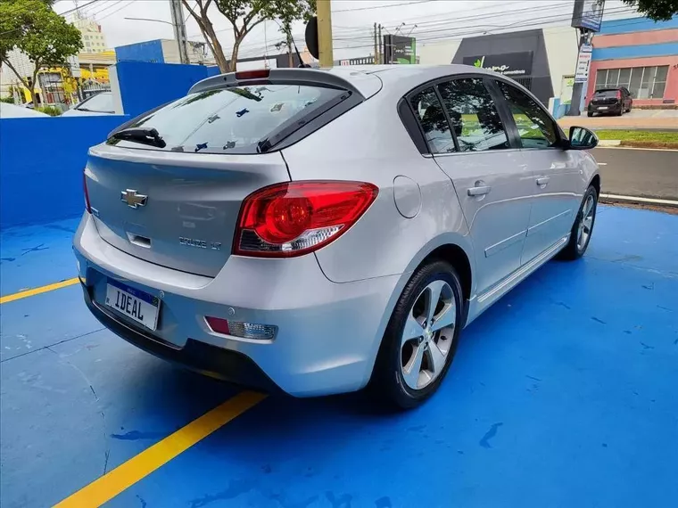 Chevrolet Cruze Prata 2