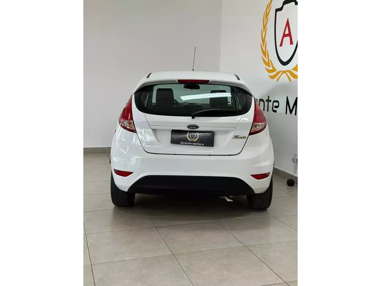 Ford Fiesta Branco 6