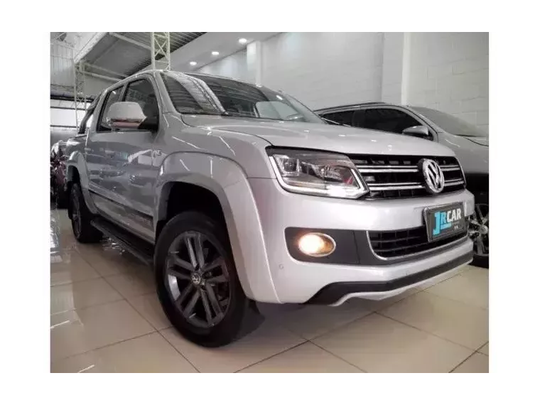 Volkswagen Amarok Prata 1