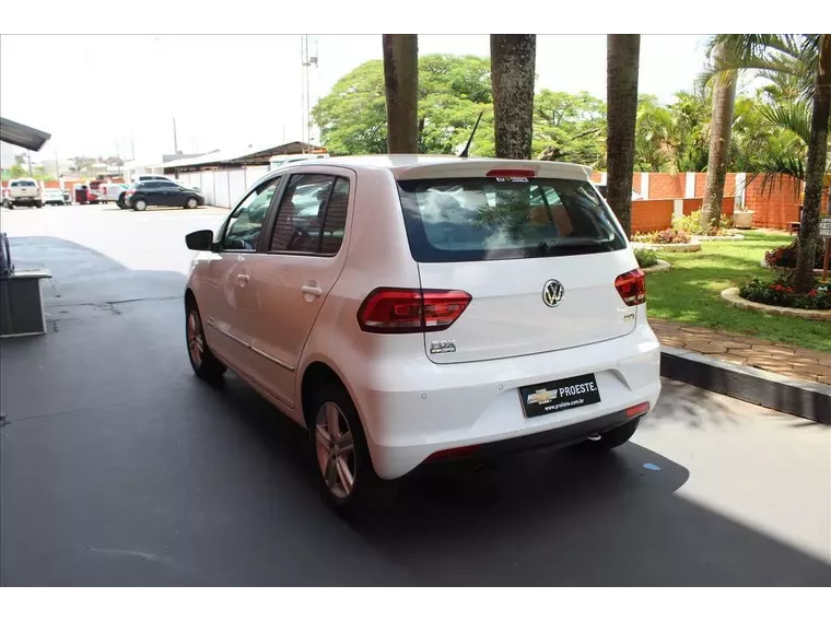 Volkswagen Fox Branco 1