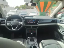 Volkswagen Taos