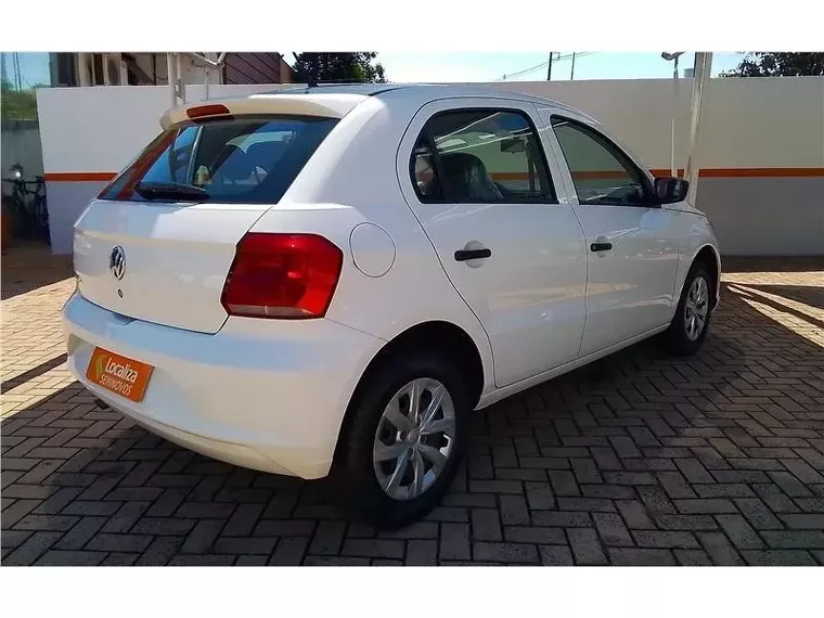 Volkswagen Gol Branco 4