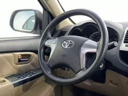 Toyota Hilux SW4
