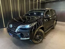 Toyota Hilux SW4