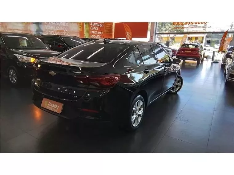 Chevrolet Onix Preto 9