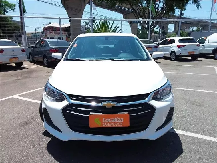 Chevrolet Onix Branco 2