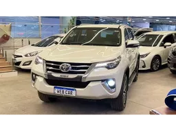 Toyota Hilux SW4