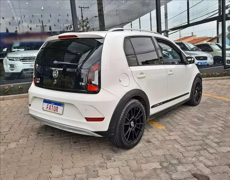 Volkswagen Cross UP Branco 4