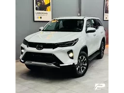 Toyota Hilux SW4