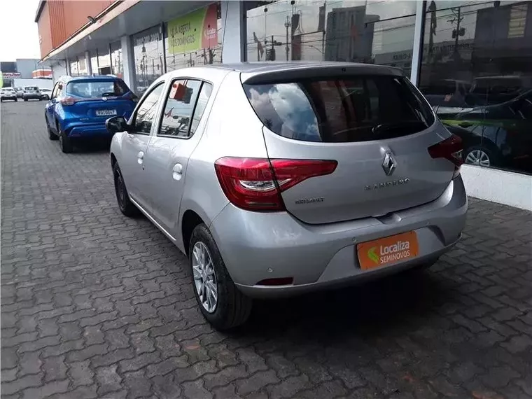 Renault Sandero Prata 10