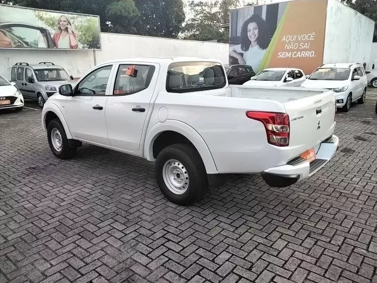 Mitsubishi L200 Triton Branco 8