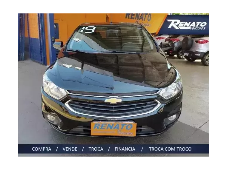 Chevrolet Onix Preto 1