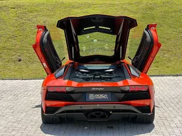 Lamborghini Aventador