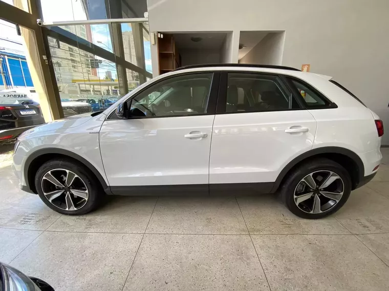 Audi Q3 Branco 11