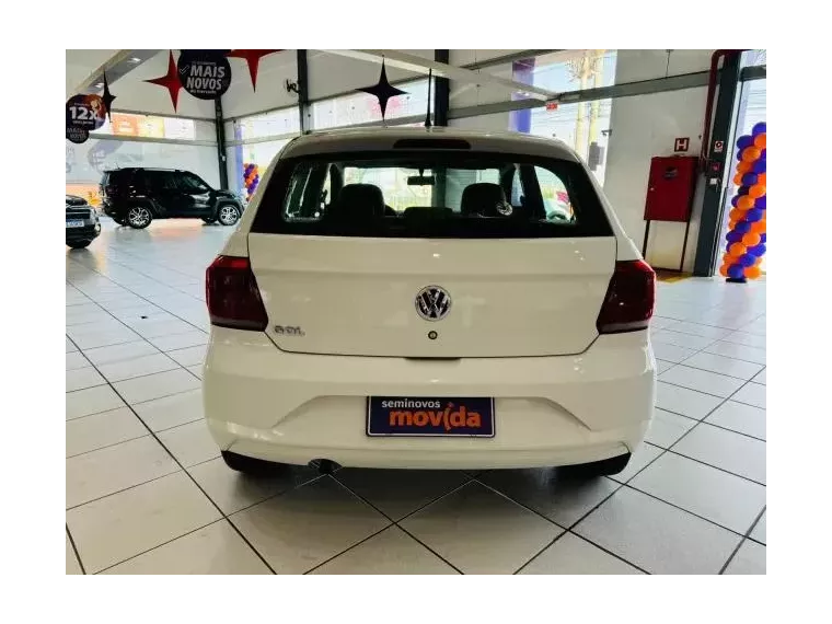 Volkswagen Gol Branco 5