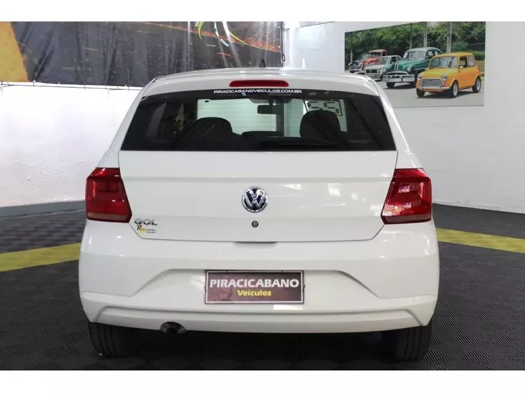 Volkswagen Gol Branco 19