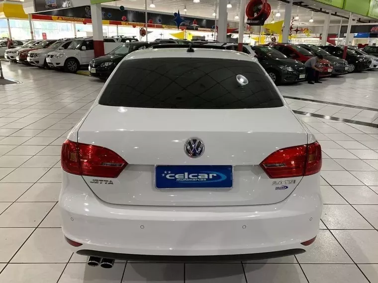 Volkswagen Jetta Branco 13