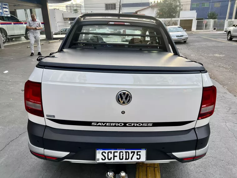 Volkswagen Saveiro Branco 2