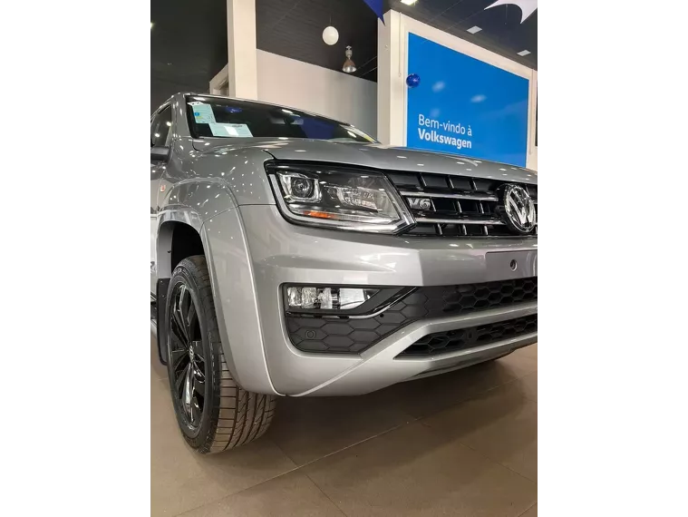 Volkswagen Amarok Cinza 11