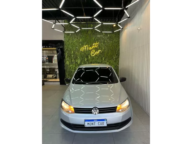 Volkswagen Voyage Prata 11