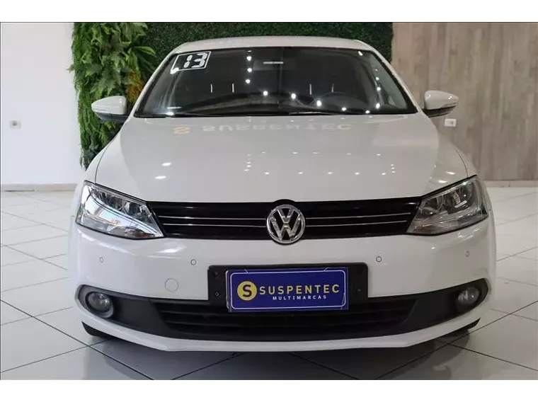 Volkswagen Jetta Branco 13