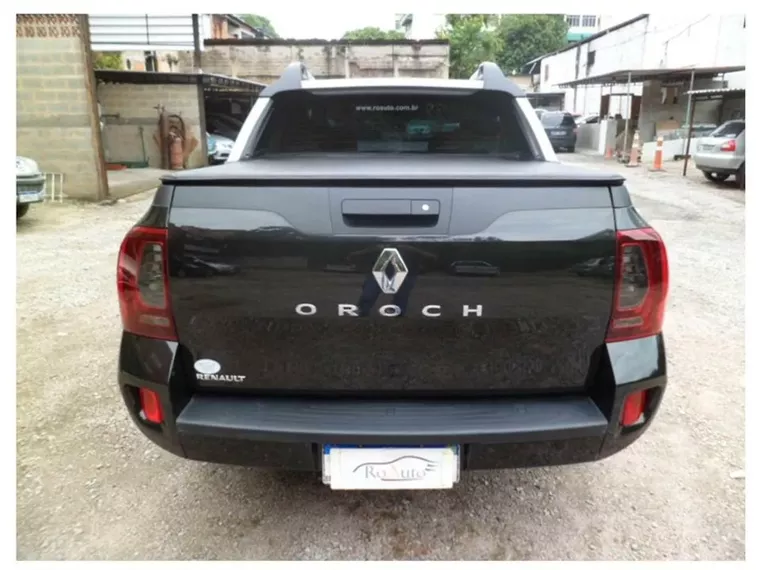 Renault Duster Oroch Preto 8