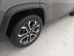 Jeep Commander