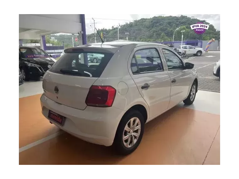 Volkswagen Gol Branco 2