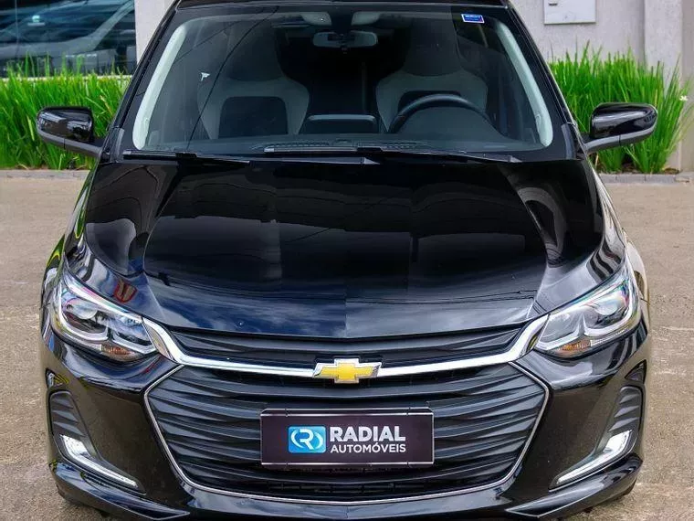 Chevrolet Onix Preto 2