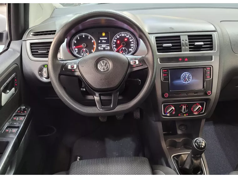 Volkswagen Fox Branco 3