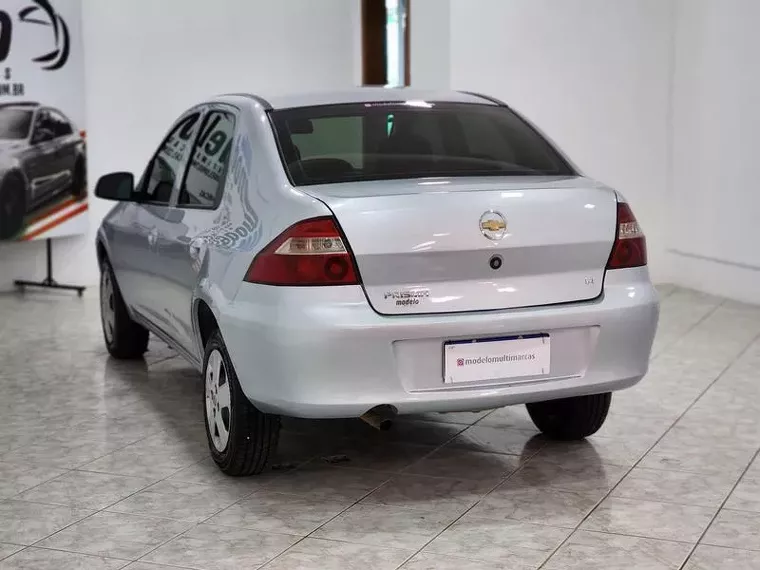 Chevrolet Prisma Prata 6