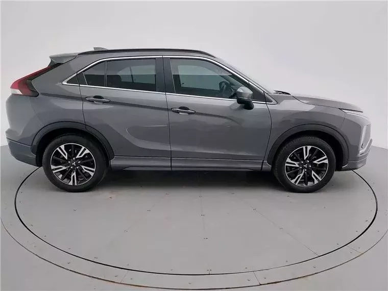 Mitsubishi Eclipse Cross Cinza 15