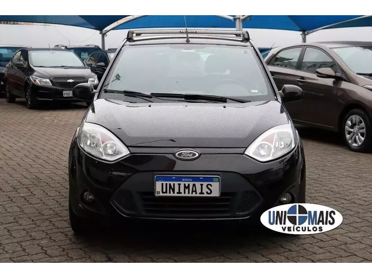 Ford Fiesta Preto 15