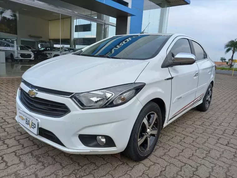 Chevrolet Prisma Branco 7