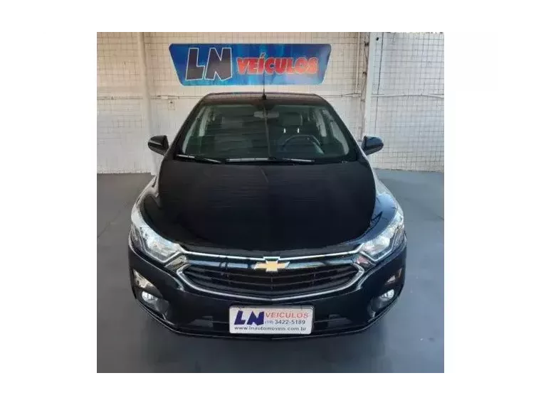 Chevrolet Prisma Preto 1