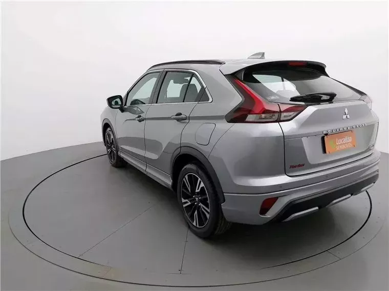 Mitsubishi Eclipse Cross Prata 5