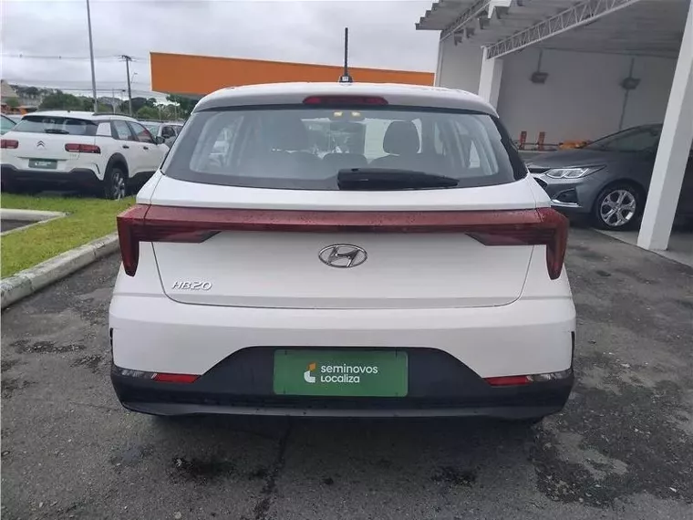 Hyundai HB20 Branco 15