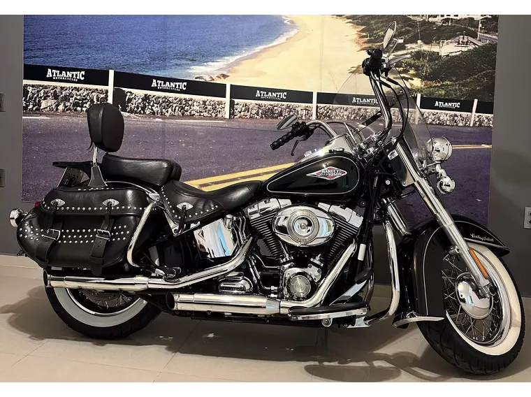 Harley-Davidson Heritage Preto 2