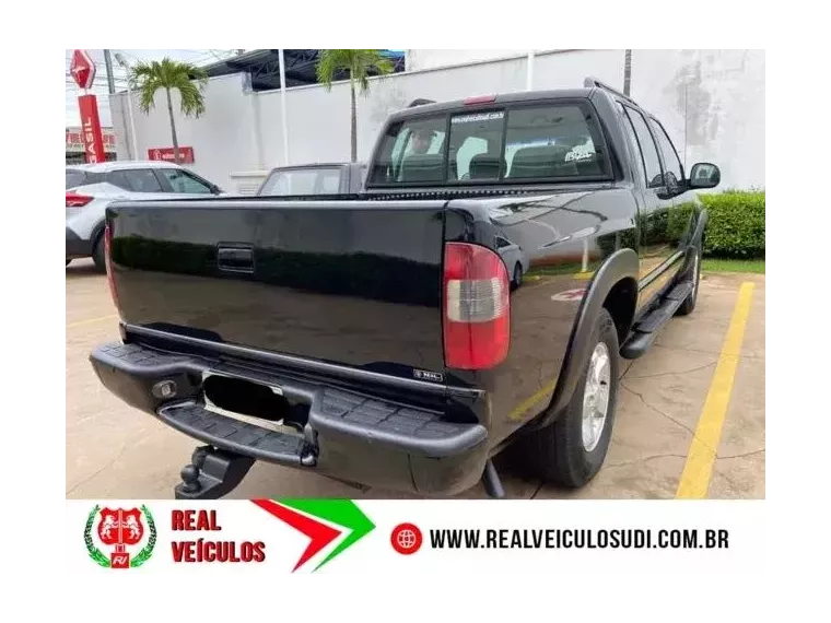 Chevrolet S10 Preto 2