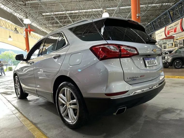 Chevrolet Equinox Prata 13