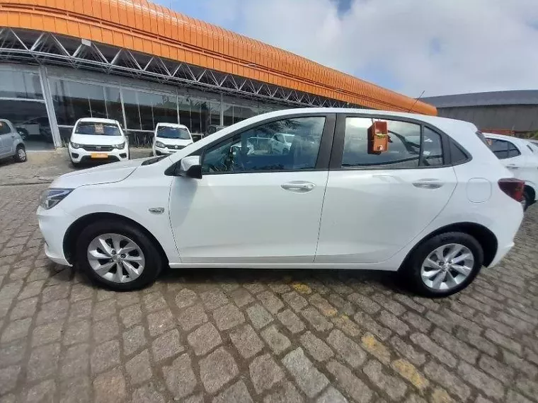 Chevrolet Onix Branco 7