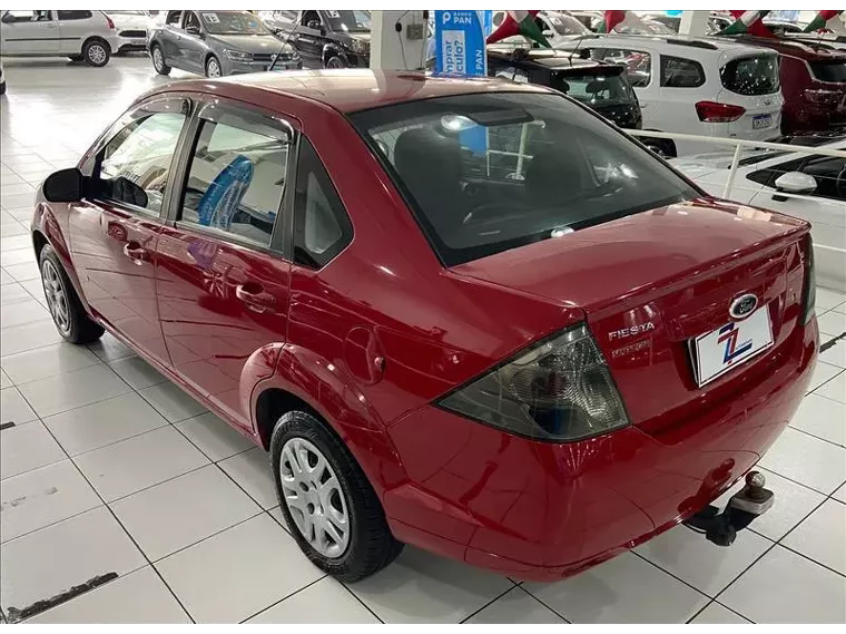 Ford Fiesta Vermelho 6