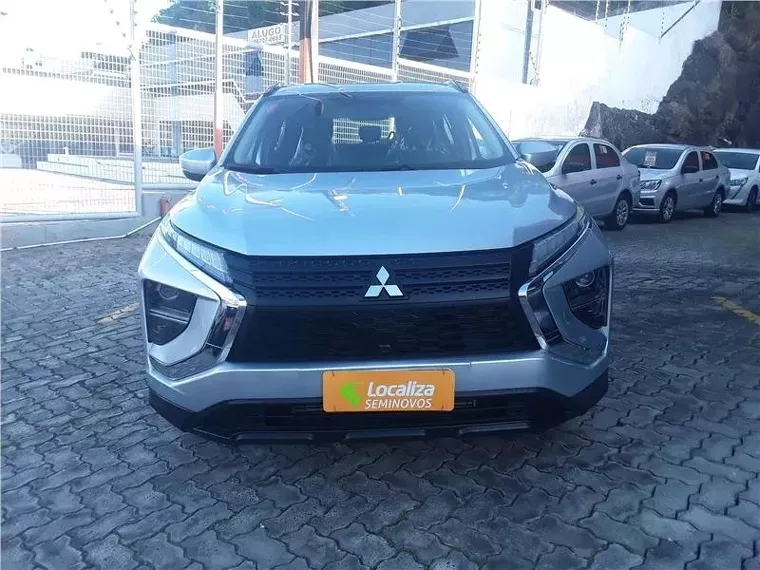 Mitsubishi Eclipse Cross Prata 4