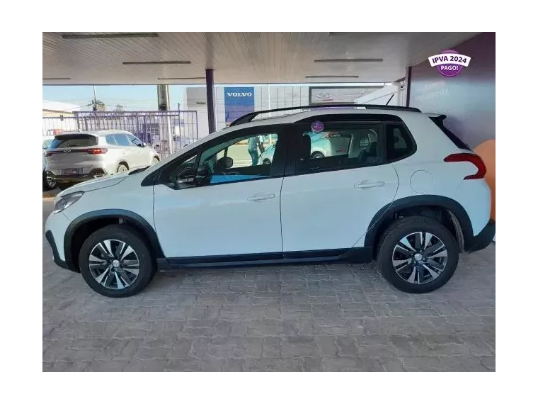 Peugeot 2008 Branco 4