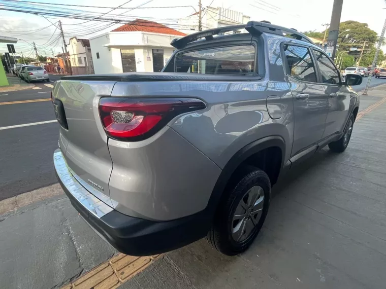 Fiat Toro Prata 12