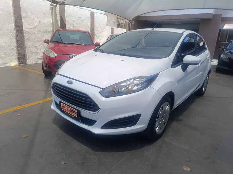 Ford Fiesta Branco 12