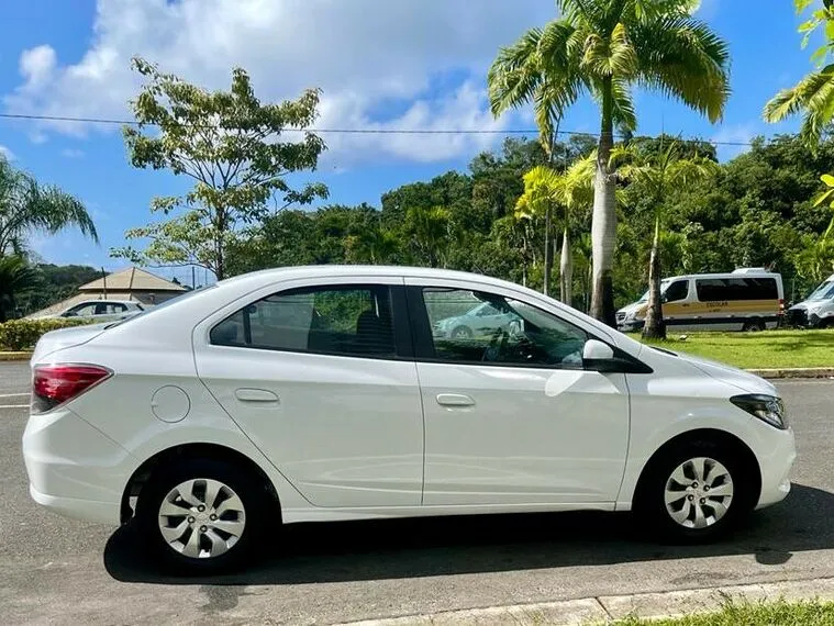 Chevrolet Prisma Branco 3