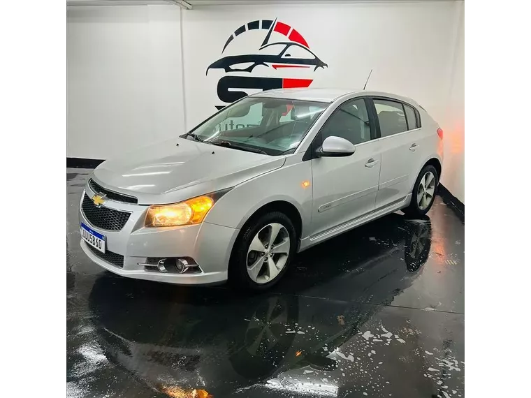 Chevrolet Cruze Prata 3