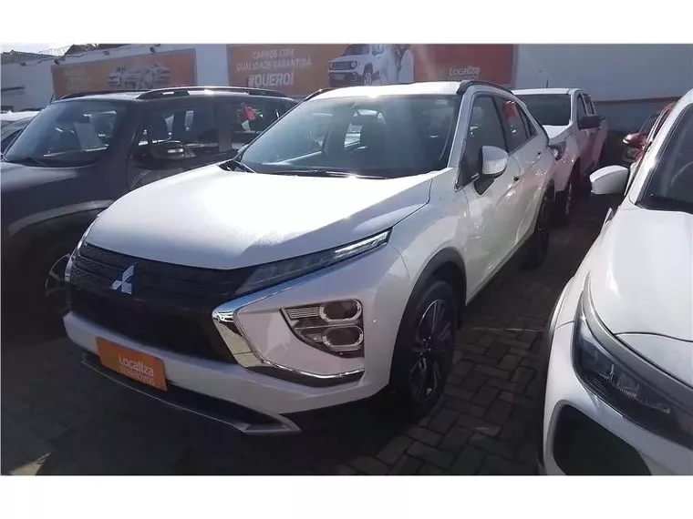 Mitsubishi Eclipse Cross Branco 4